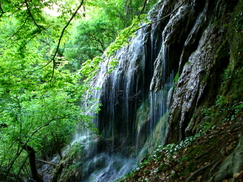 The Rakobarksi Vis waterfall