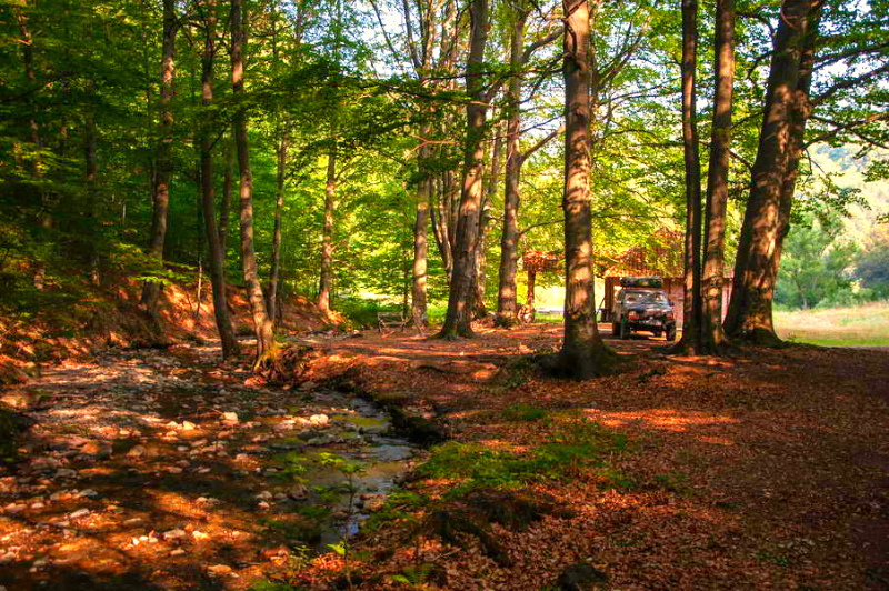 Vinatovaca jeep