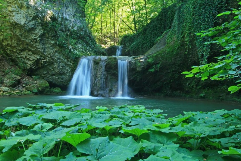 The Brnjički canyon waterfall