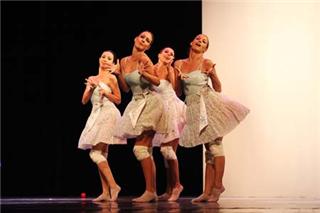 The great ballerinas of "Feast of Love" ballet