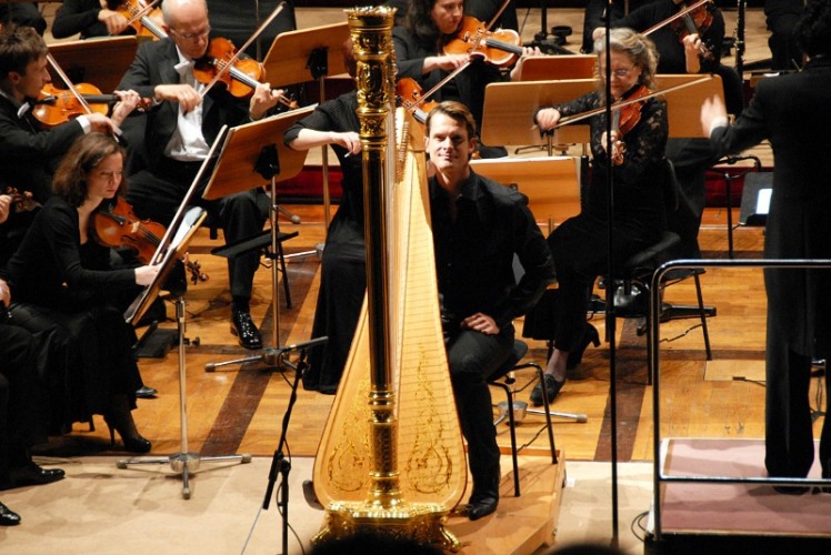 One of the world’s best harpists to perform with Belgrade Philharmonic