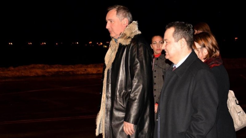 Rogozin arrives in Belgrade to co-chair committee meeting