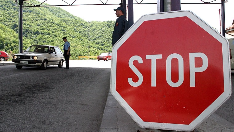 Truck blockade Pristina