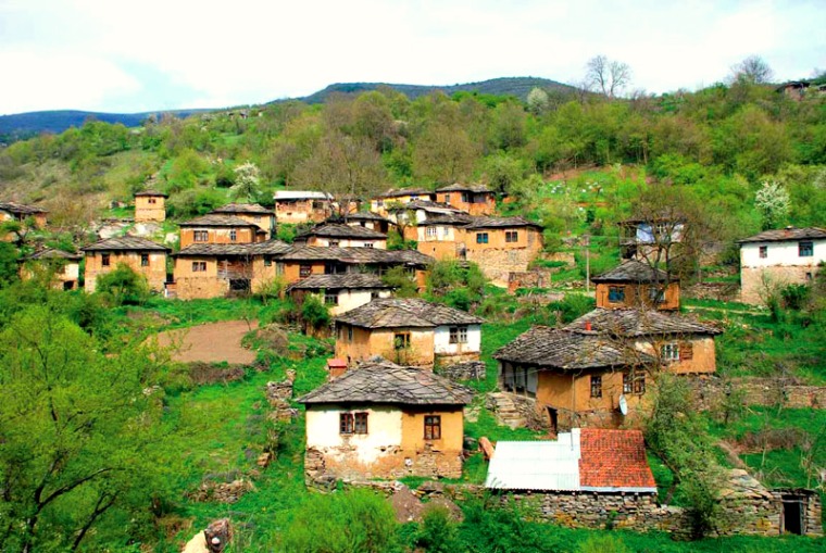 The stone village of Gostusa