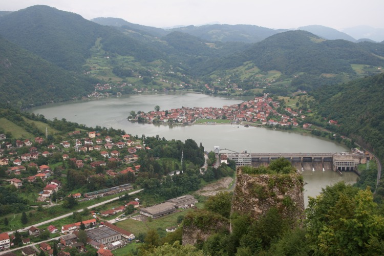 Mali Zvornik: A Charming Town on the Border of Serbia and Bosnia