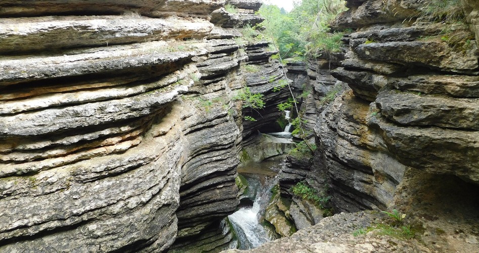 Serbia’s Most Unique Canyon? Meet Rosomački Lonci