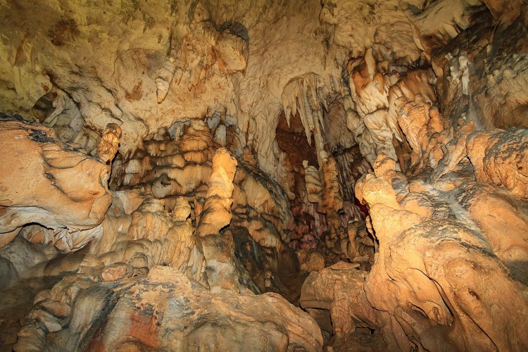 Ceremošnja Cave: A Hidden Gem Beneath the Homolje Mountains