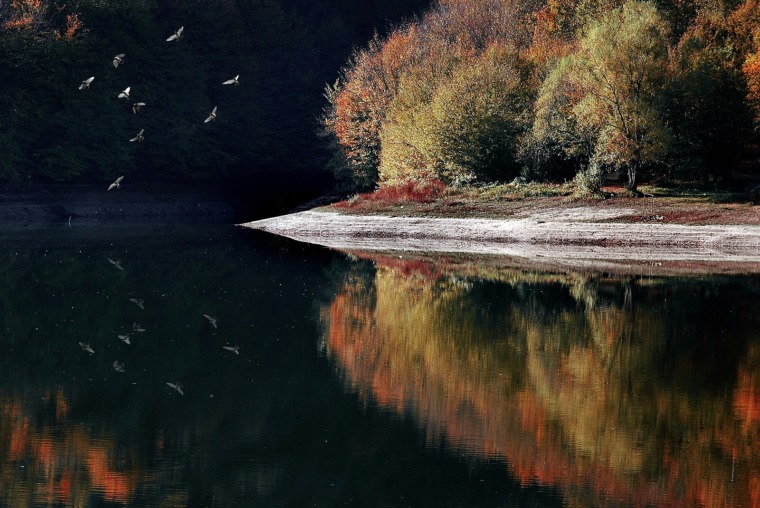 Garaši Lake: A Hidden Gem Beneath the Slopes of Bukulja