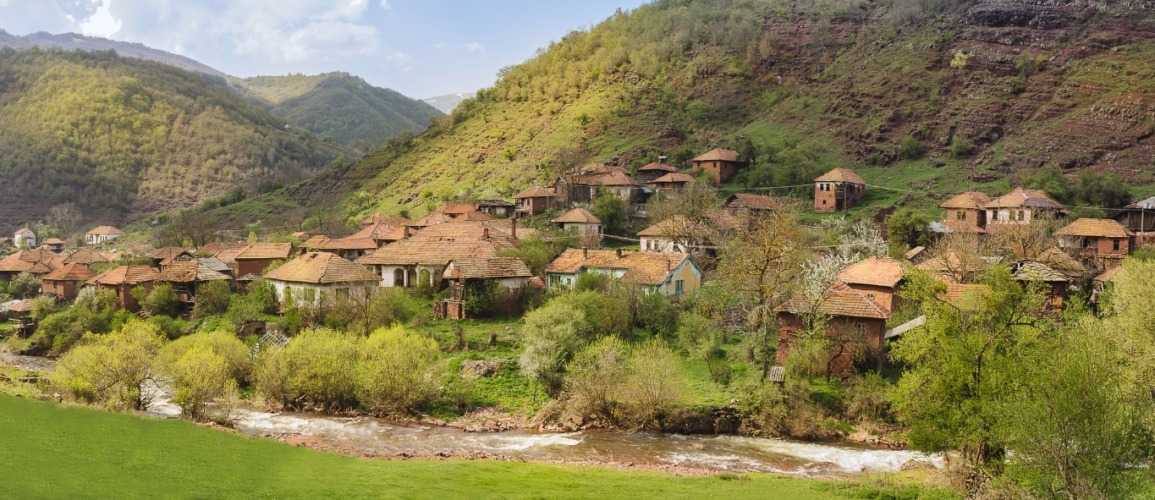 Topli Do: Where Waterfalls Whisper and Time Stands Still