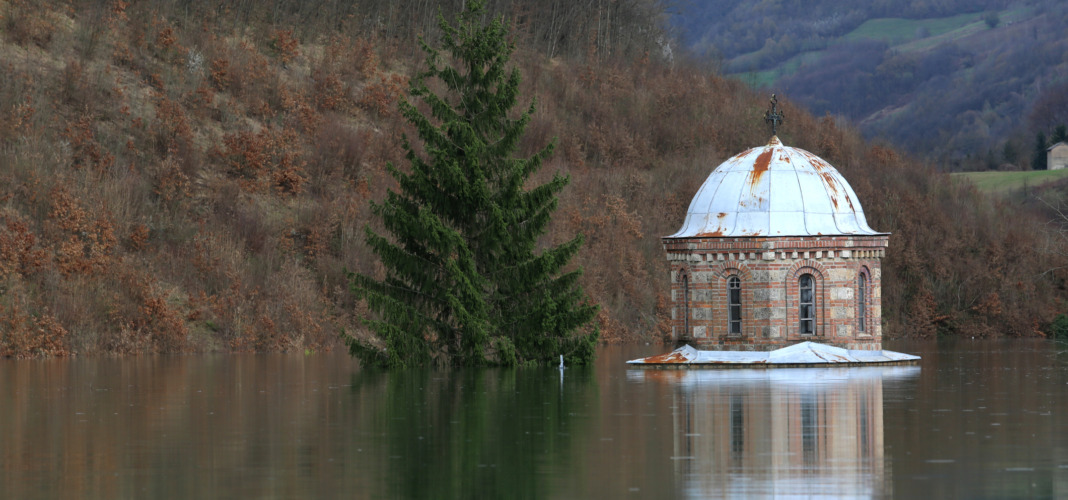 The Mystery of Valjevo’s Gračanica: A Sanctuary Beneath the Lake