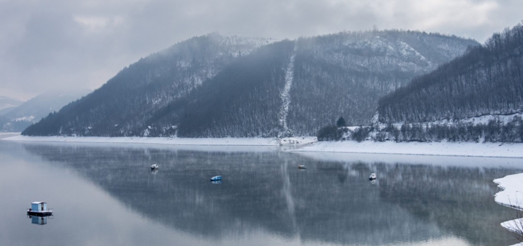 Vaš savršen zimski beg: Zlatarsko jezero pod snegom
