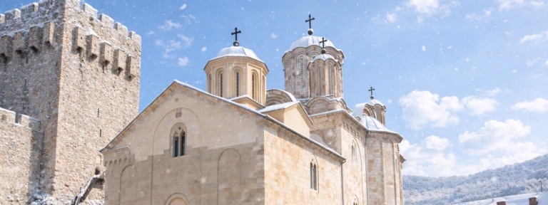 Manastir Manasija: Februarski susret sa tišinom