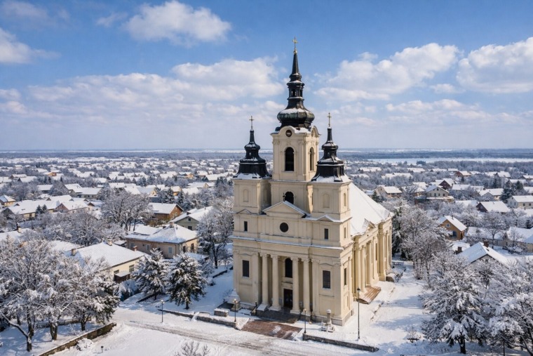 Čurug: A Riverside Town of Windmills, Castles, & Remarkable Lives