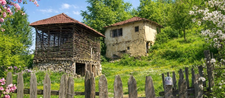 Poganovo - Skriveno selo između klisure i legendi