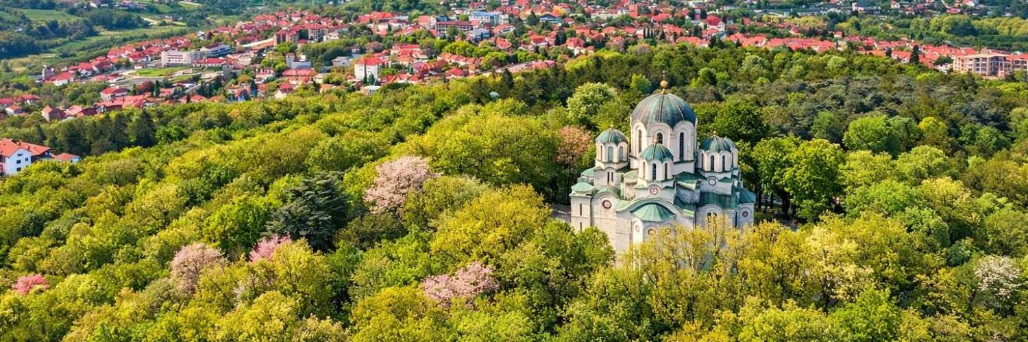 Topola i Oplenac u aprilu: gde kraljevska Srbija cveta