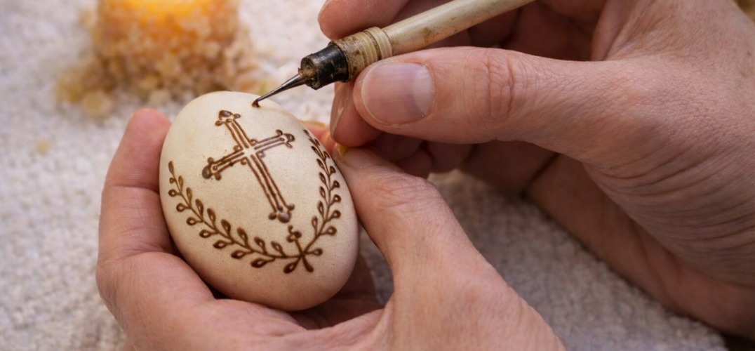 This Traditional Egg Decorating Technique in Serbia Feels Like Art