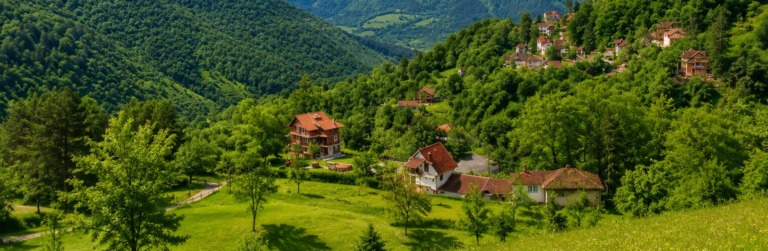 Bogutovačka Banja: Jedno od Najlepših Skrivenih Mesta u Junu