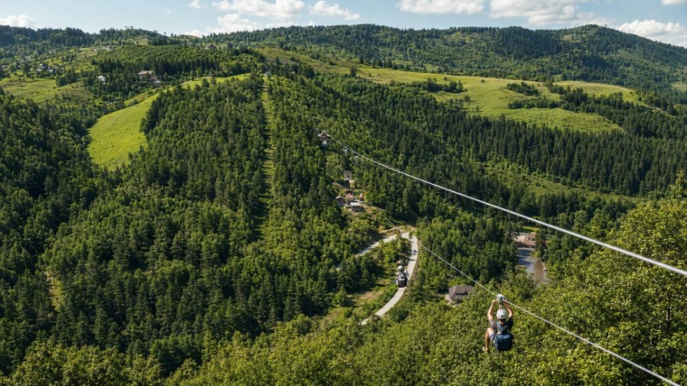 Najduži zipline u Srbiji: 1.350 metara adrenalina iznad Zlatibora
