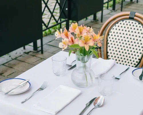 Ready to experience Bistro Le Klok?