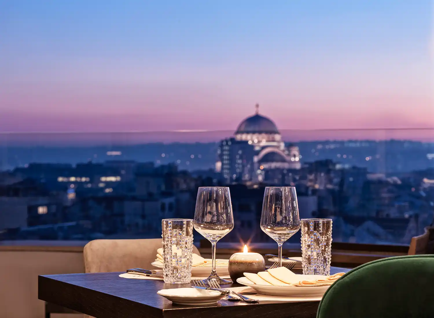 Ready to experience Metropol Palace?