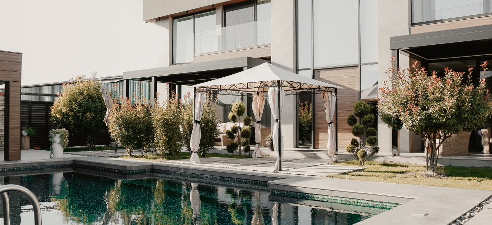DiWine House, Irig
